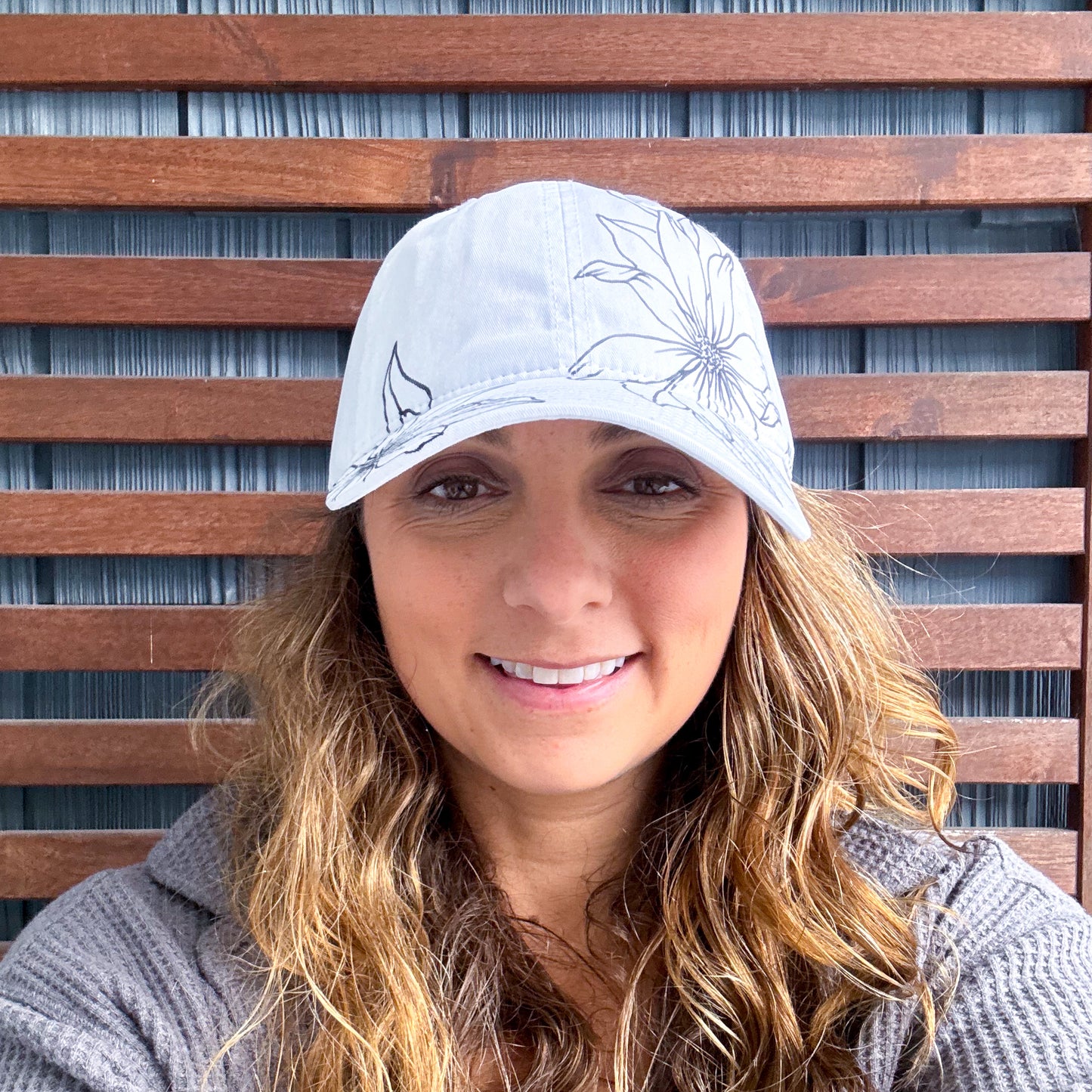 White Hand Drawn Daisy Adjustable Baseball Cap